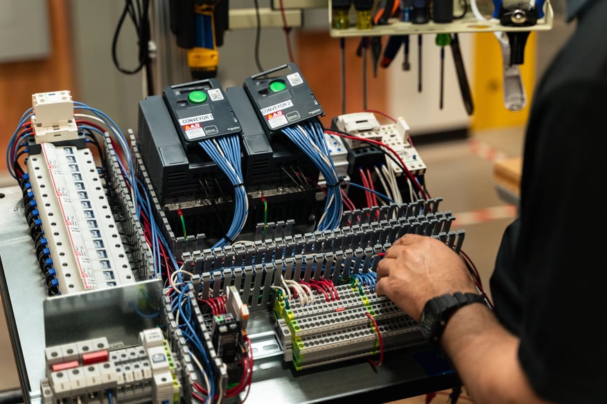 Industrial Control Panel Manufacturing Custom UL508A Design